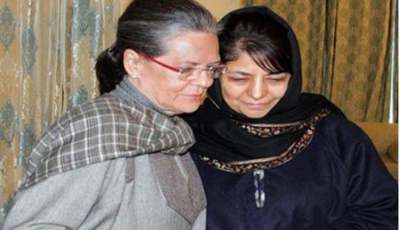 Mehbooba Mufti meets Sonia Gandhi in Delhi