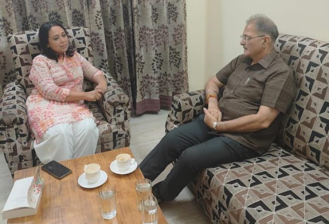Nivedita calls on Kavinder, lauds PM Modi for unprecedented development in J&K