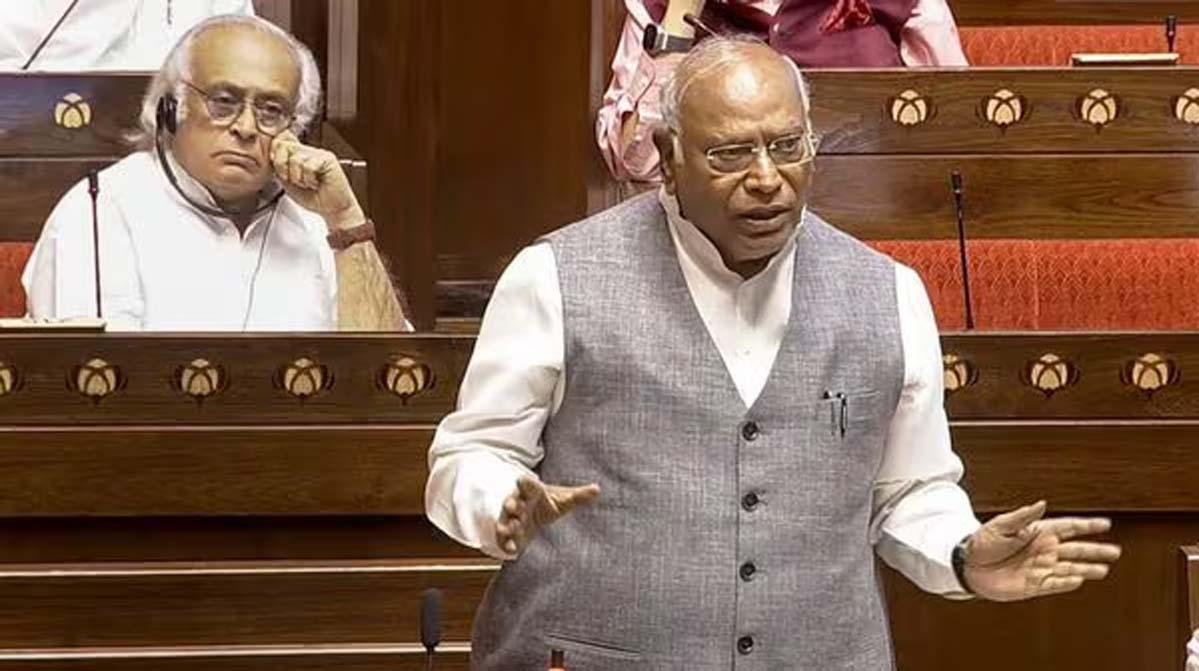 Congress MP moves SC against Waqf Bill hours after Parliament clears it