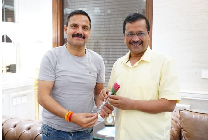 Mankotia calls on Arvind Kejriwal