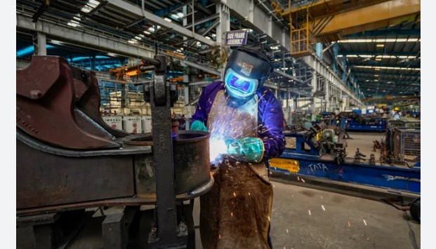 India's manufacturing sector hits 31-month high growth in May