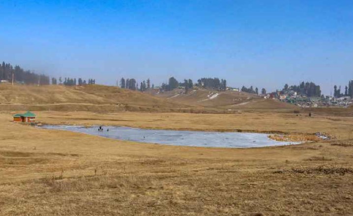 This January was Jammu and Kashmir's warmest, driest in 43 years, says IMD