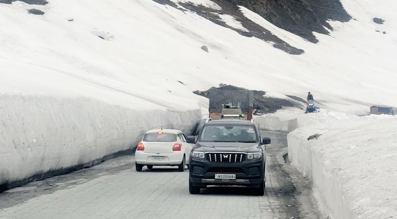 Zojila Pass opened in record time after 32-day closure: Defence ministry
