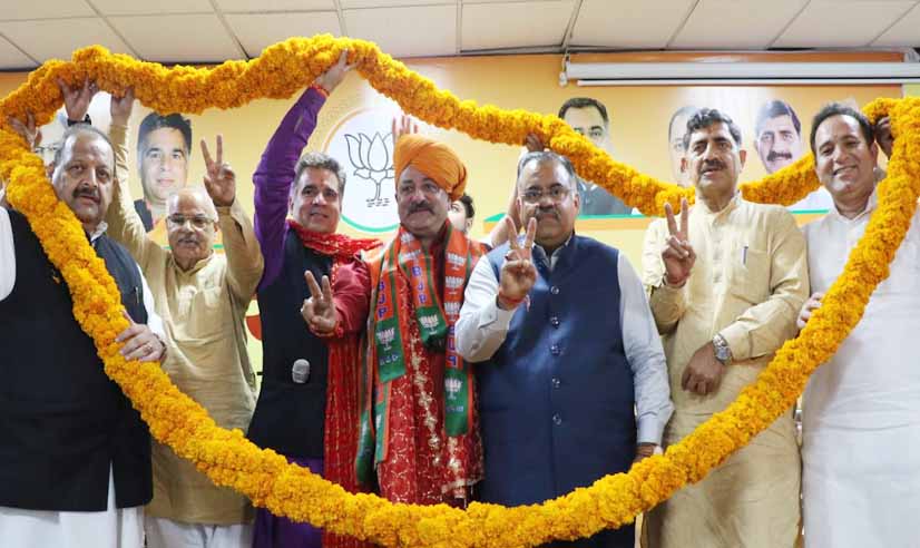Zoravar Singh, Vice- President Press Club Jammu & Chairman Team Jammu joins BJP